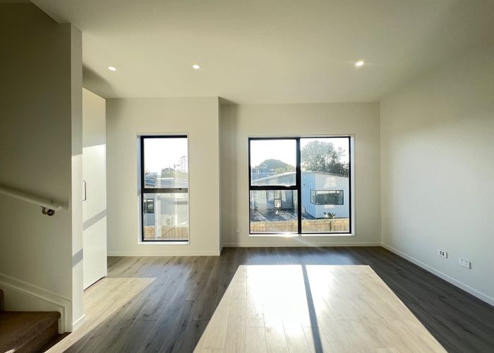  at 107 Hobsonville Road, Hobsonville, Waitakere City, Auckland