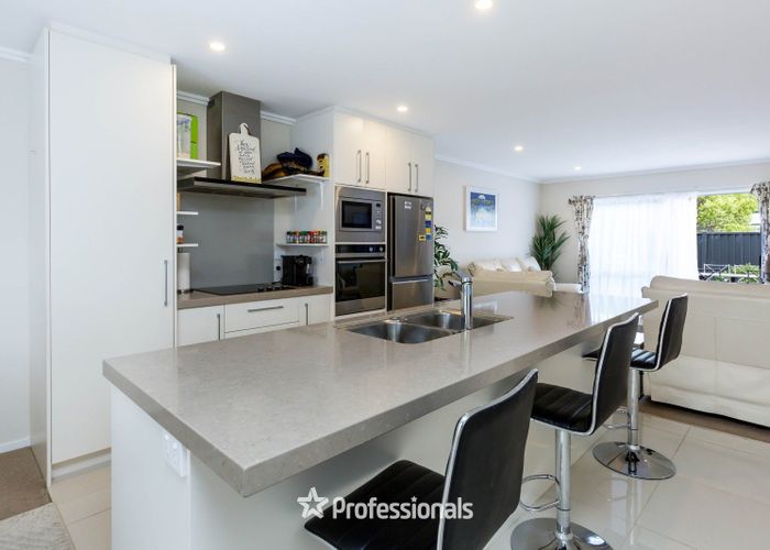  at 5 Ashington Road, Silverstream, Upper Hutt, Wellington