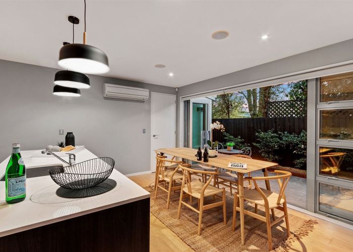  at 128a Holly Road, Merivale, Christchurch City, Canterbury