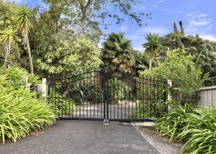  at 19 Te Araroa Drive, Paremoremo, Auckland