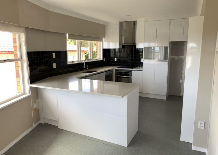  at 77 Bradbury Road, Botany Downs, Manukau City, Auckland