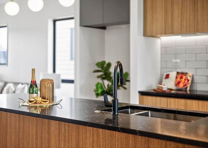  at 8/10 Scott Road, Hobsonville, Waitakere City, Auckland