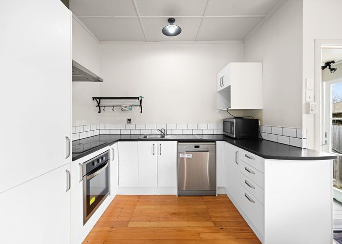  at 17 Sillary Street, Hamilton East, Hamilton, Waikato