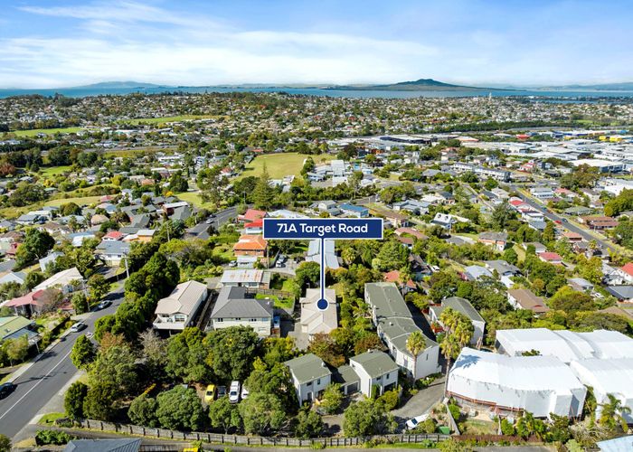  at 71A Target Road, Totara Vale, Auckland
