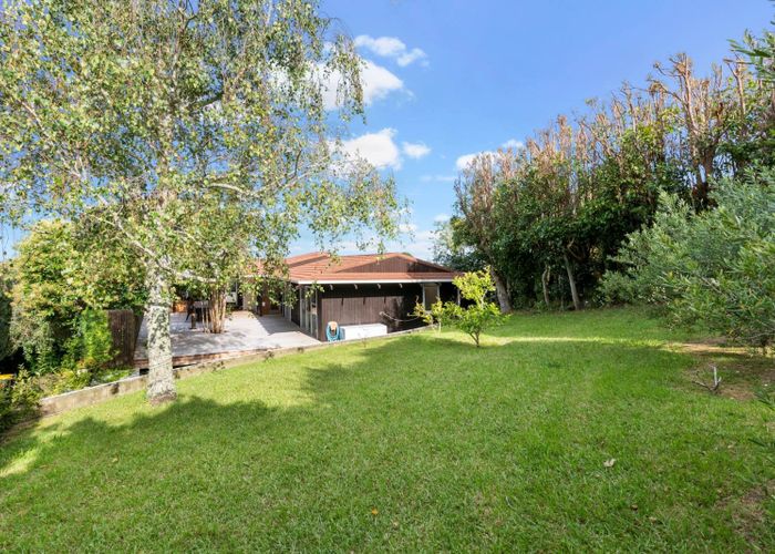 For sale 57 Parr Terrace, Castor Bay, North Shore City, Auckland