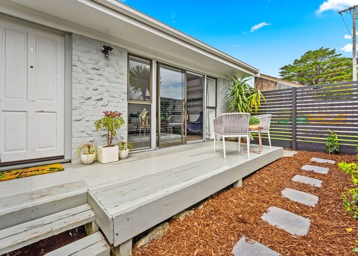  at 1/307a Wairau Road, Wairau Valley, North Shore City, Auckland