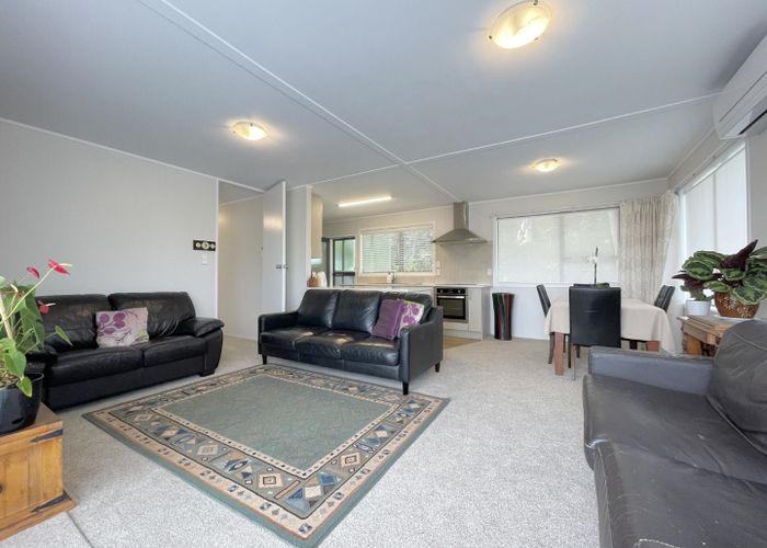  at 1/3 Leith Way, Rothesay Bay, North Shore City, Auckland