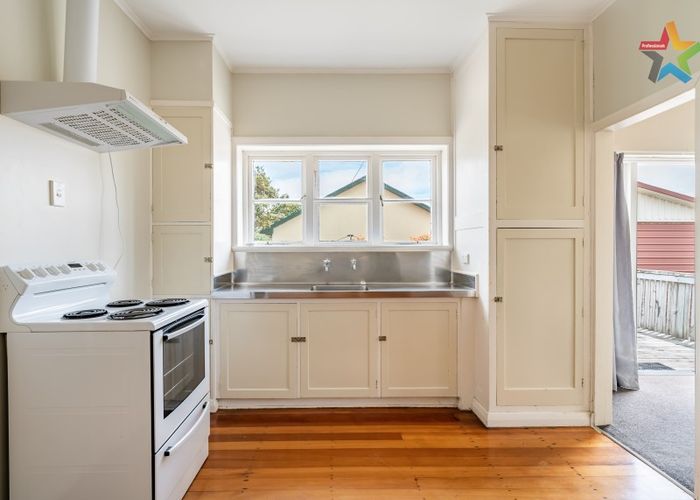  at 7 Collingwood Street, Waterloo, Lower Hutt