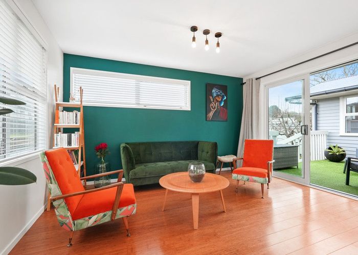  at 22 Paragon Avenue, Beach Haven, North Shore City, Auckland