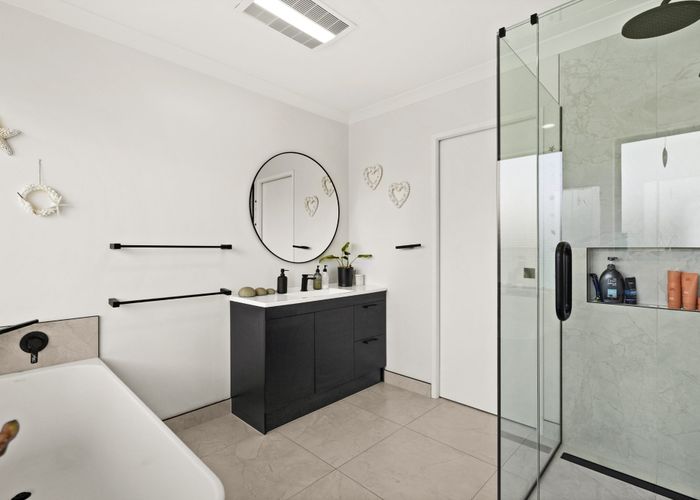  at 8 Bucksburn Place, Greenmeadows, Napier, Hawke's Bay