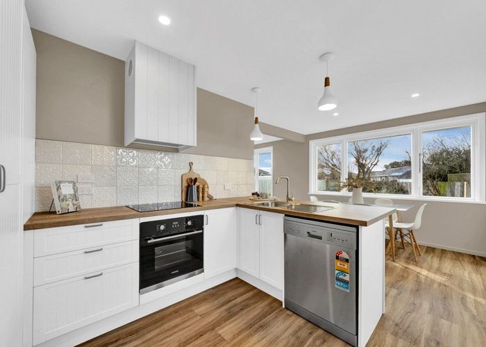  at 14 Corhampton Street, Aranui, Christchurch City, Canterbury