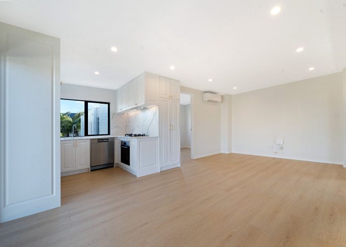  at 2/9 Lomond Street, Takapuna, North Shore City, Auckland