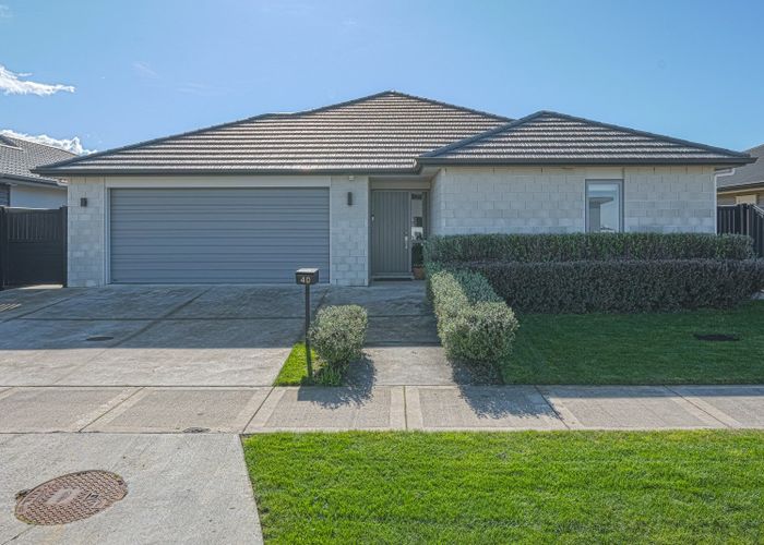  at 40 Hurunui Drive, Te Awa, Napier