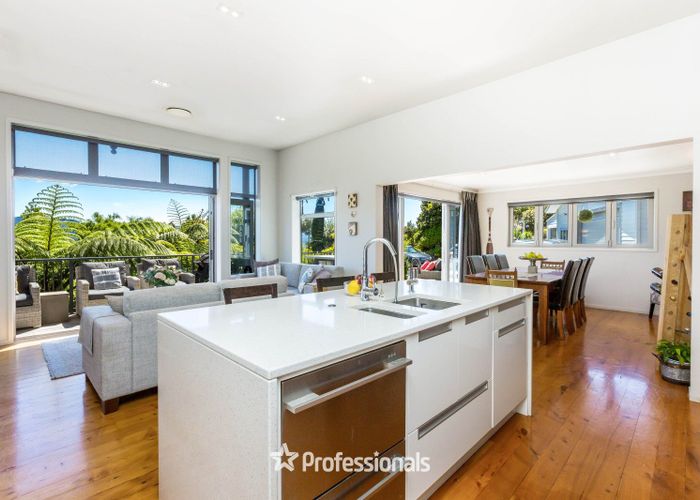  at 39 Sylvan Way, Silverstream, Upper Hutt