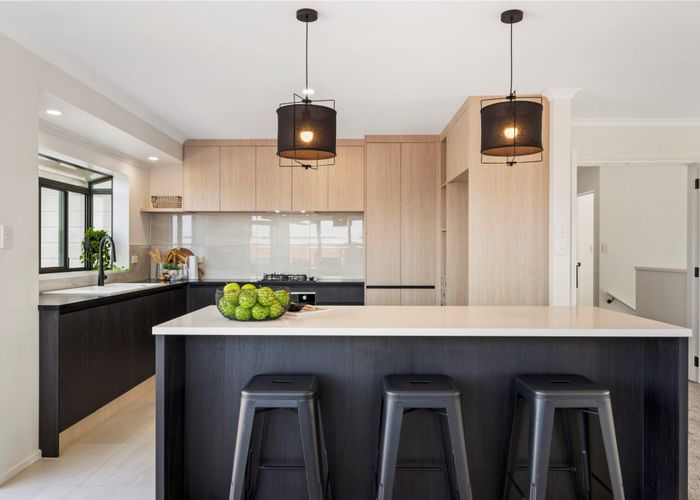  at 3 Woodridge Avenue, Northcross, Auckland