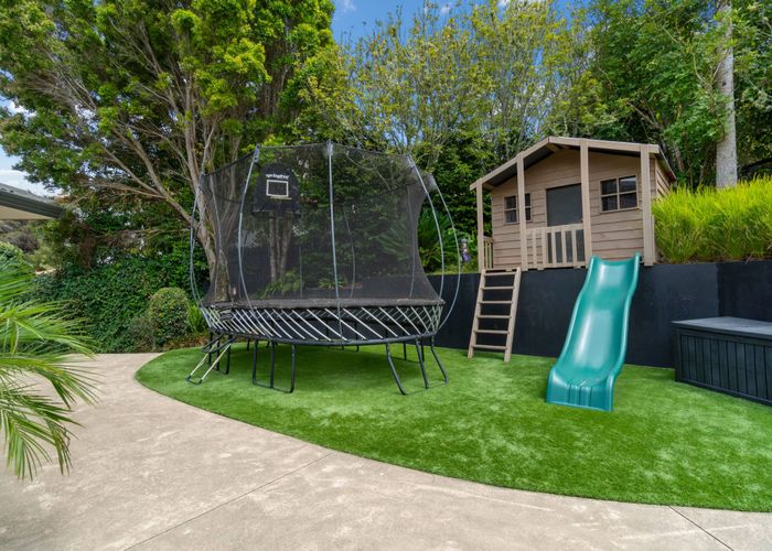  at 127 Onetaunga Road, Chatswood, Auckland
