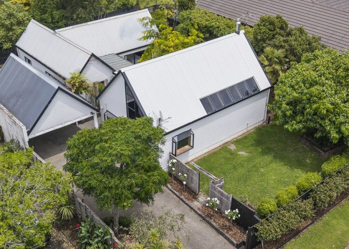  at 91 Manhattan Heights, Glendene, Waitakere City, Auckland