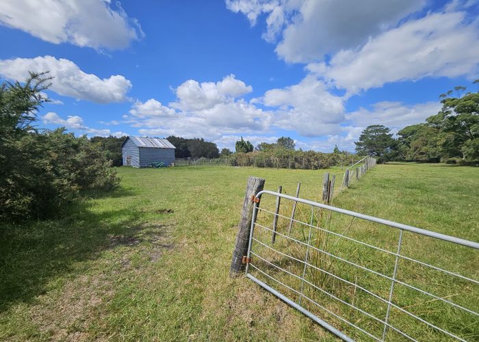  at 225 Spains Road, Awanui