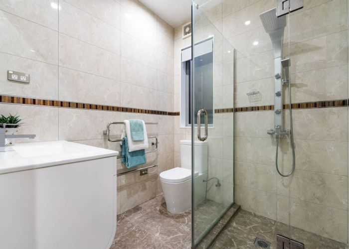  at 16 Hangahai Road, Flat Bush, Manukau City, Auckland