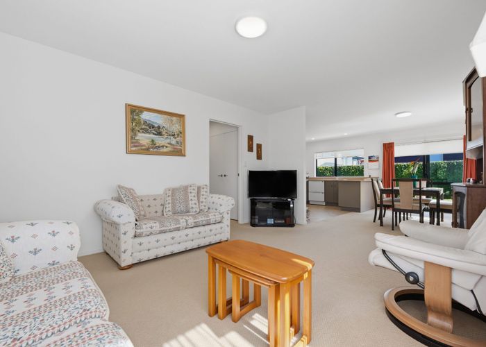  at 15/127 Boundary Road, Blockhouse Bay, Auckland City, Auckland