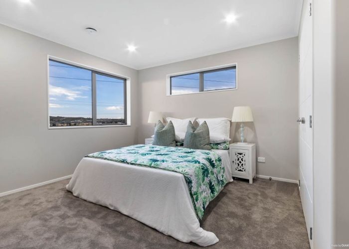  at 5 Lavey Road, Flat Bush, Manukau City, Auckland