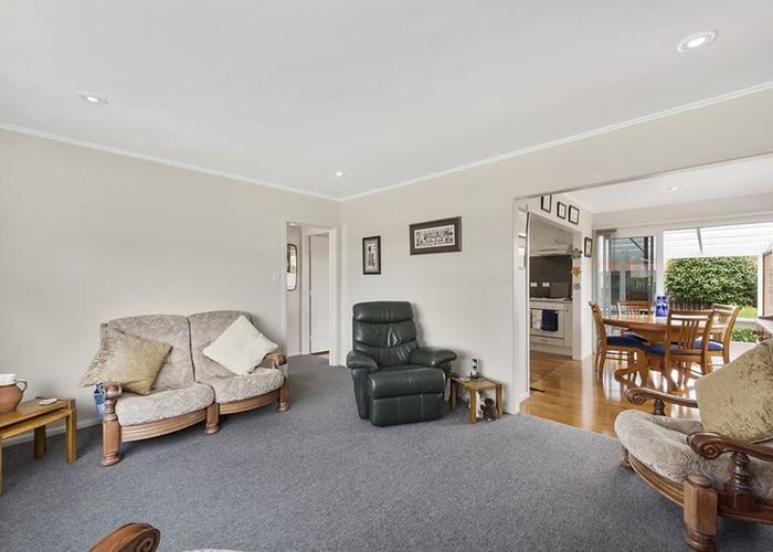  at 8 Poaka Ave, Dinsdale, Hamilton, Waikato