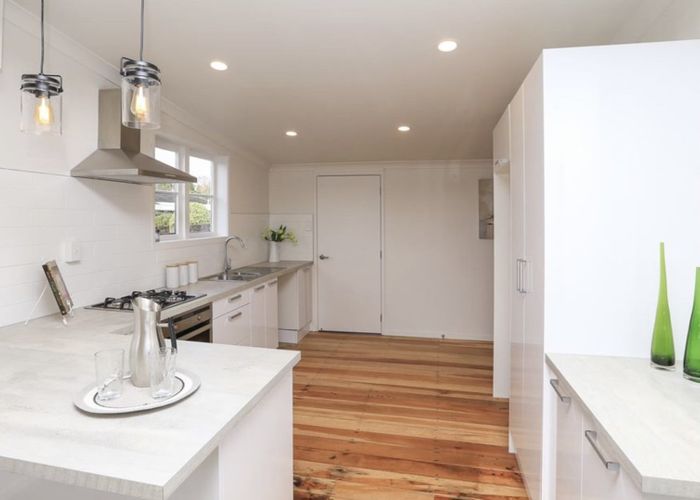  at 24 Odette Street, Bader, Hamilton