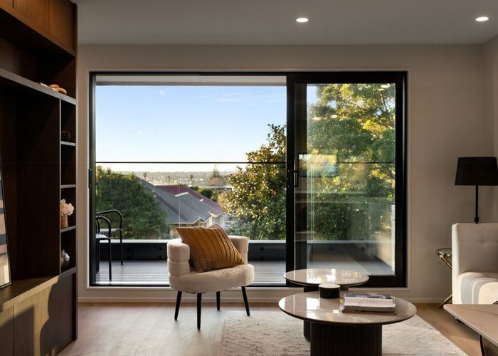  at 7/182 Tripoli Road, Point England, Auckland City, Auckland