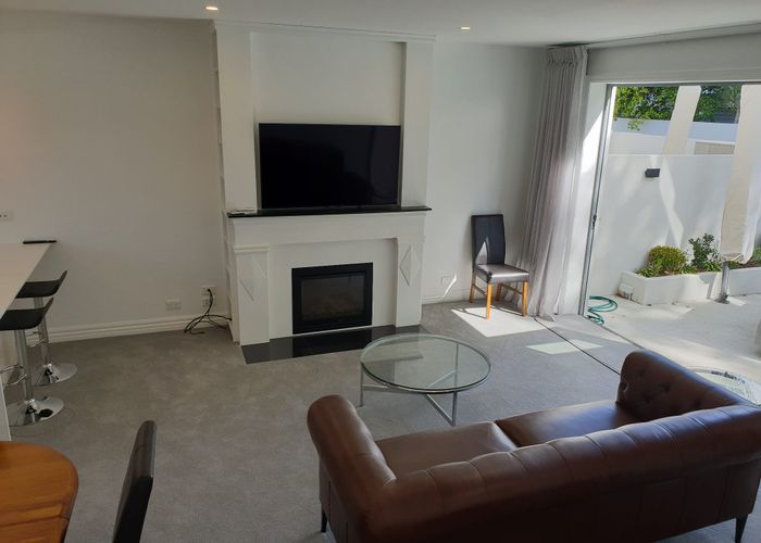  at 4/52 Fendalton Road, Fendalton, Christchurch