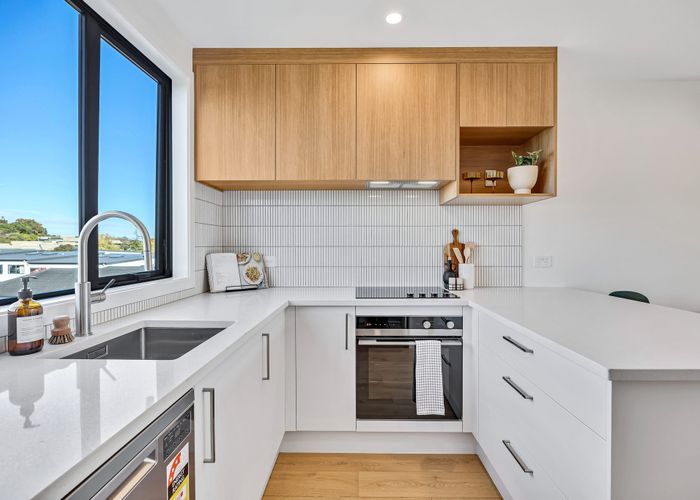  at 7/1 Oteha Valley Road, Northcross, North Shore City, Auckland