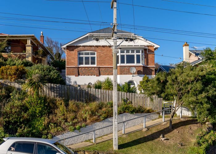  at 4 Highcliff Road, Andersons Bay, Dunedin