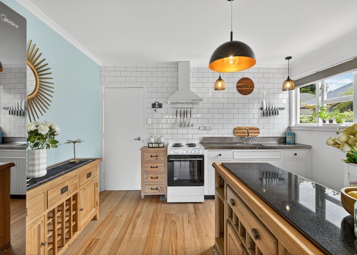  at 94 Bowhill Road, New Brighton, Christchurch City, Canterbury