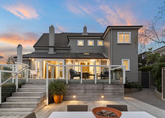  at 15 Ronaki Road, Mission Bay, Auckland