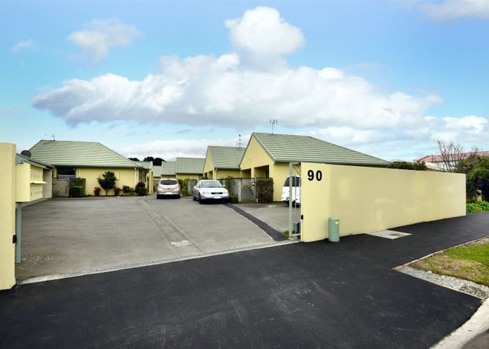 at 4/90 Hawke Street, New Brighton, Christchurch