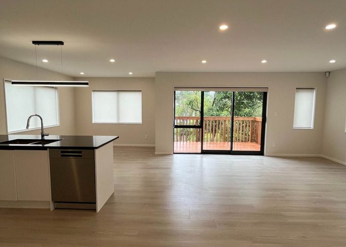  at 29 Robert Burke Place, Henderson, Waitakere City, Auckland