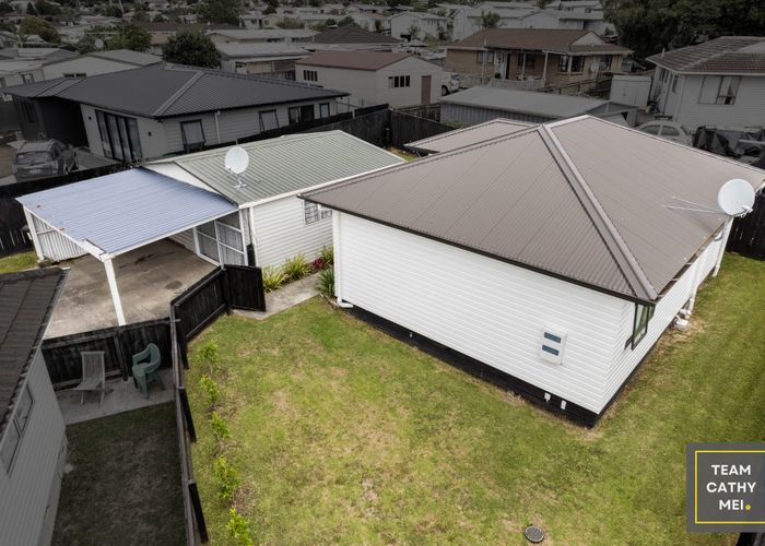  at 9A Lema Place, Clover Park, Auckland