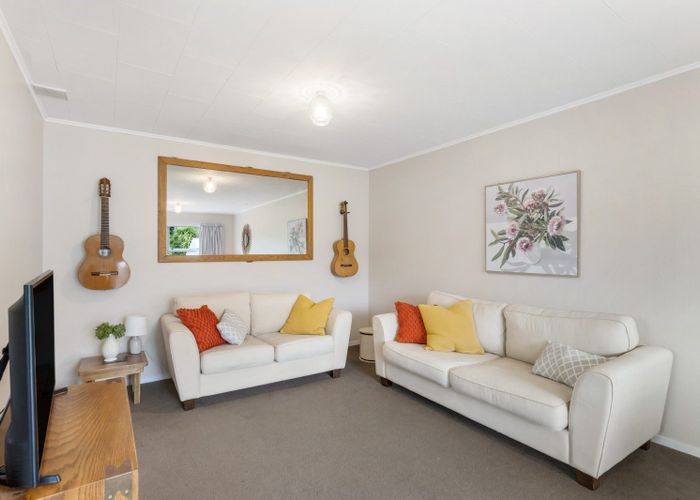  at 6B Ely Grove, Wainuiomata, Lower Hutt, Wellington