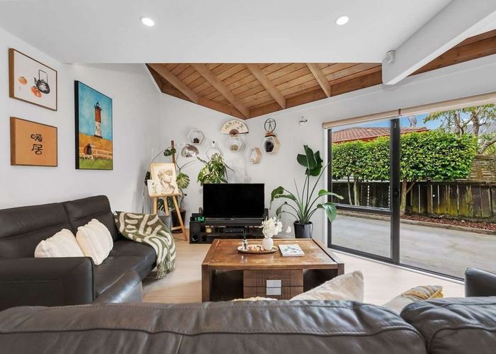  at 1/19 Galsworthy Place, Bucklands Beach, Manukau City, Auckland