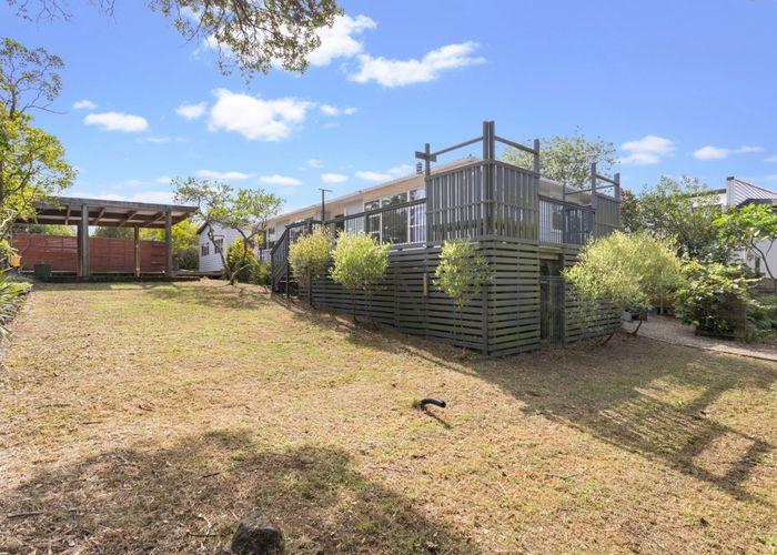  at 87 Oreil Avenue, West Harbour, Waitakere City, Auckland