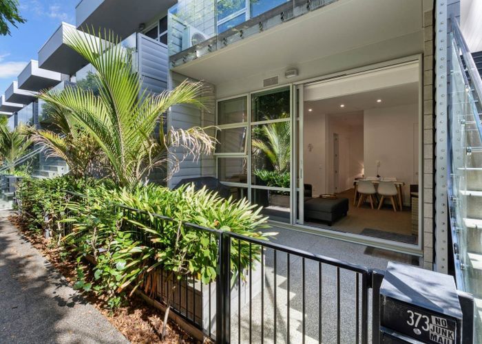  at 377 Murphys Road, Flat Bush, Manukau City, Auckland