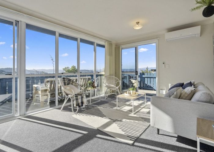  at 4 Pari Tai Way, Houghton Bay, Wellington, Wellington
