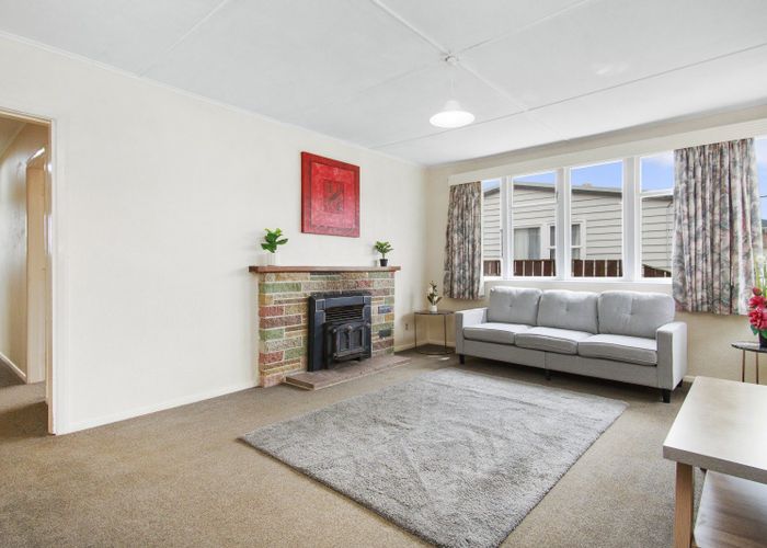  at 11 Davis Crescent, Elderslea, Upper Hutt, Wellington