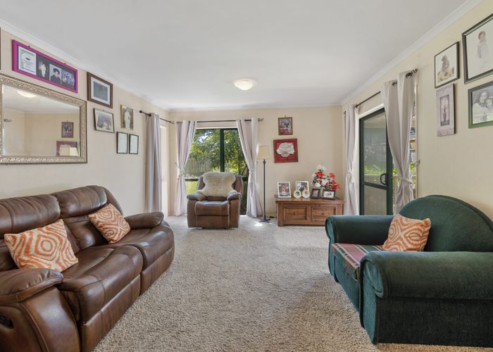  at 18 Eastland Road, Flat Bush, Auckland