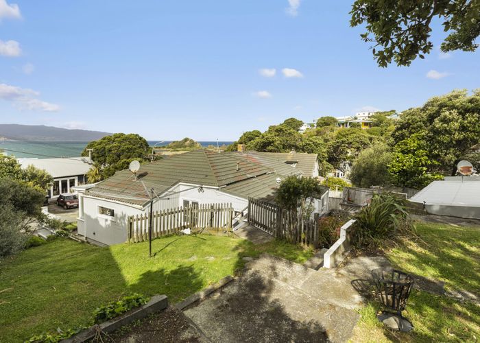  at 3-5 Knoll Street, Island Bay, Wellington, Wellington