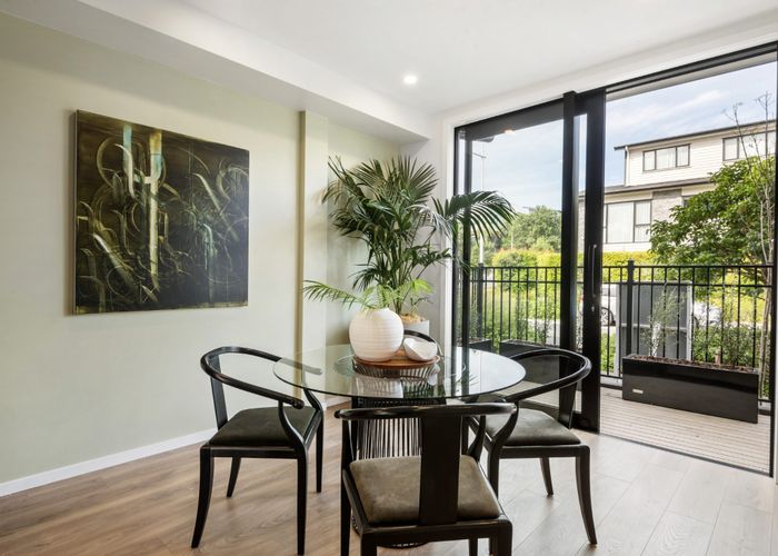  at 4/19 Windlass Street, Long Bay, North Shore City, Auckland