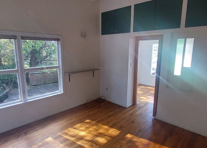  at 13 Tyne Road, Forrest Hill, North Shore City, Auckland