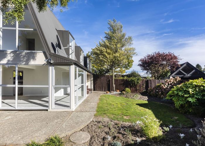  at 2/22C Egmont Place, Bishopdale, Christchurch
