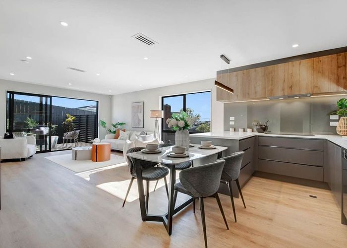  at 1/32 Beulah Avenue, Rothesay Bay, North Shore City, Auckland