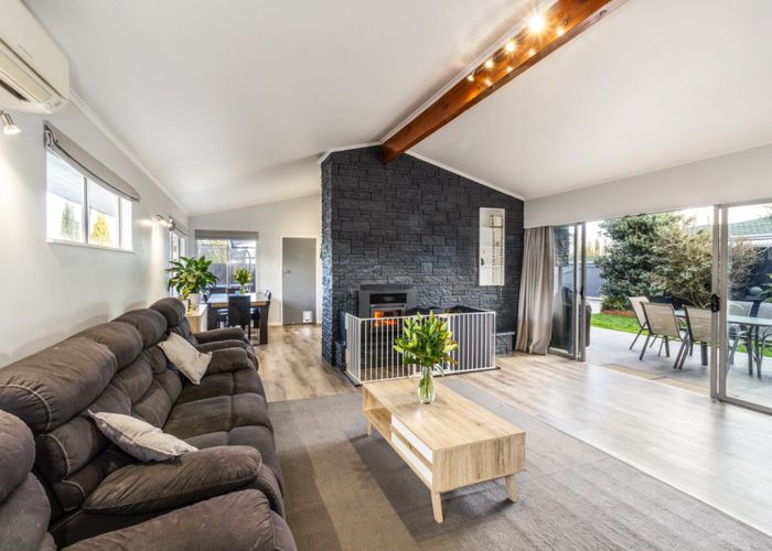  at 576 Lowe Street, Camberley, Hastings