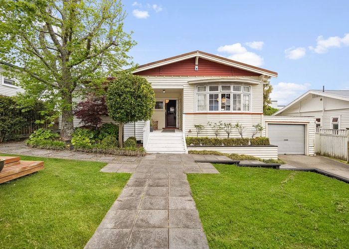  at 4 Grant Street, Mount Albert, Auckland